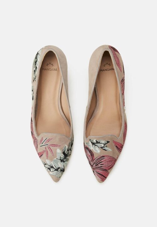 Mangará Ipê Pumps Kitten Heel – Image 2